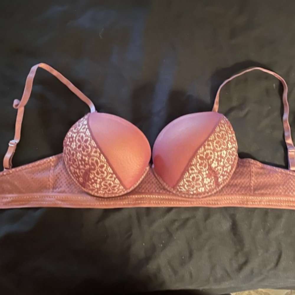 Iris & Lilly Crushed Berry Push Up Bra Size 32D